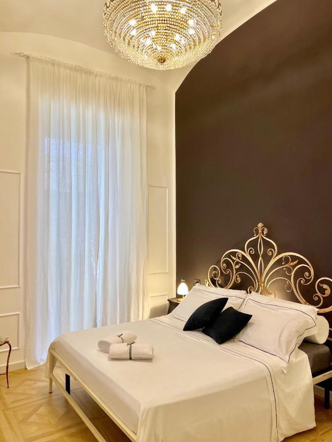 Fiorentine Relais Napoli Bagian luar foto
