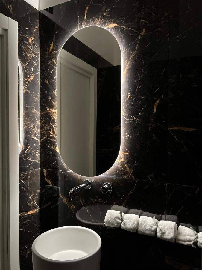 Fiorentine Relais Napoli Bagian luar foto