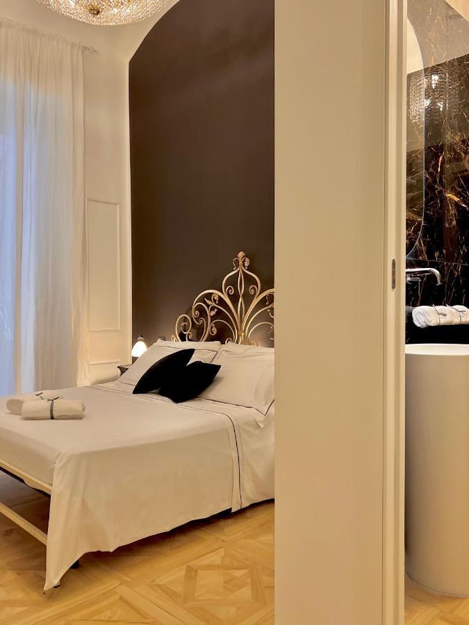 Fiorentine Relais Napoli Bagian luar foto